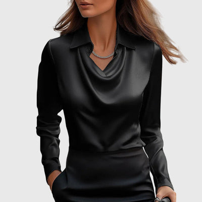 Sylvia | Blouse met luxe glans en plooihals